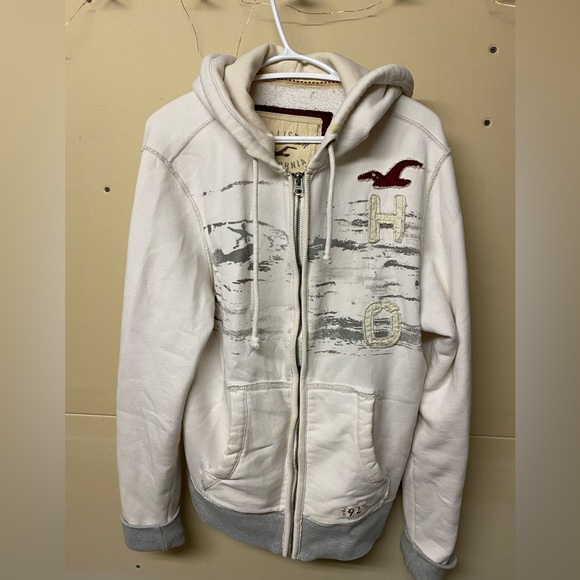 2/$20❤️- SHIRT | Men’s Hollister hoodie size medium - Picture 1 of 6